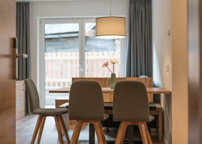 Hochstatt Apartman *